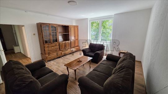 Odličan dvoiposoban stan 64,4m2,drugi sprat, kod P
