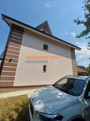 SUPLJA Stena, odlicna kuća na samo 17km od BG