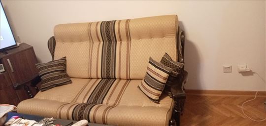 Trosed od punog  hrastovog drveta