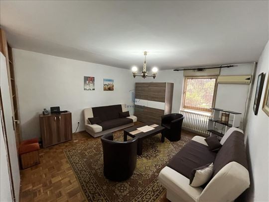 Ekonomski fakultet, 45 + 15 m2