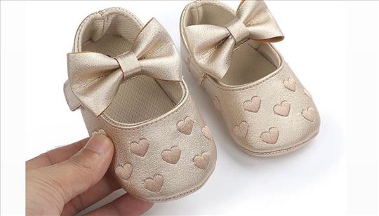 Nehodajuce cipelice za bebe