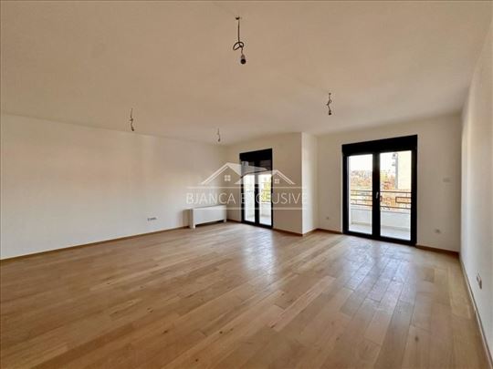 Siri centar-Vozdovac-cetvorosoban-125m2( 89)- park