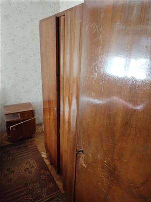 Stiski stari nameštaj za spavaću sobu 80 godina