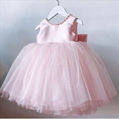 Svečana haljinica u roze boji