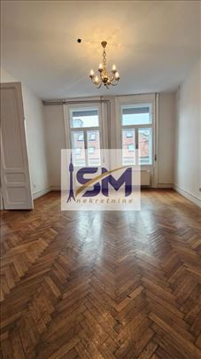 Zemun centar, kuća 435m2