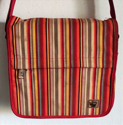 Cult nova praktična torba 28x25x10 cm 