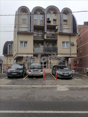 Izdajem namestenu garsonjeru Knezevacka 18
