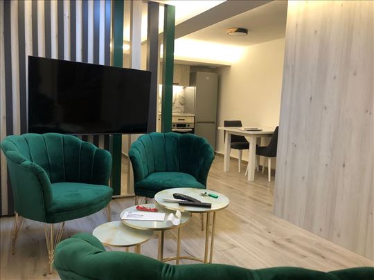 Lux garsonjera,PR,niski troškpvi,odlična lokacija
