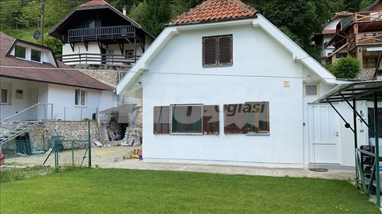 Prodaja kuca Brzece Kopaonik blizu Gondole