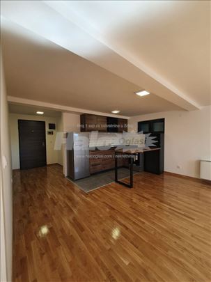 Top stan za poslovni prostor 40m2 od septembra