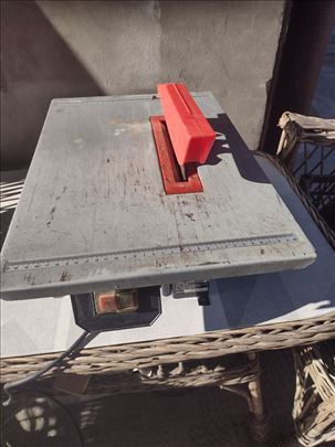 Stoni cirkular 720 W