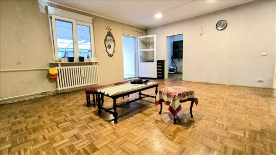 Top Ponuda, 3,5, 78m2+23m2+Dvorište 110m2
