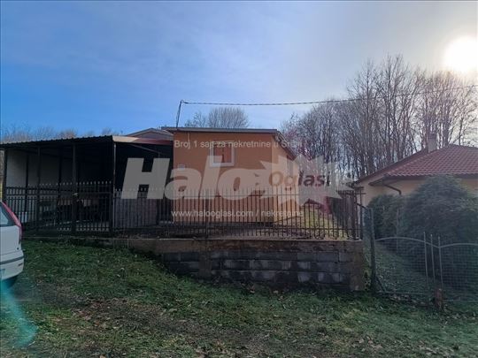Vikend kuća Gornja Trepča sa 3a placa