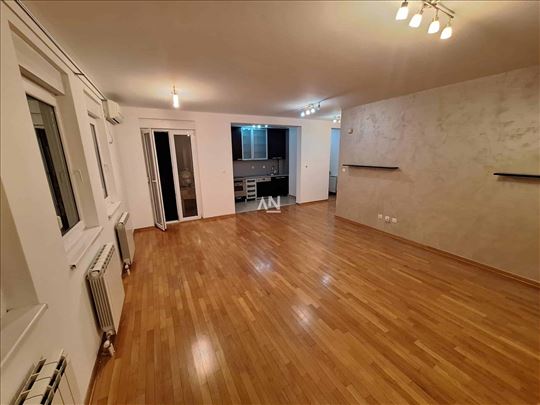 Vračar, Gospodara Vučića, 82m2, odmah useljiv ID#1