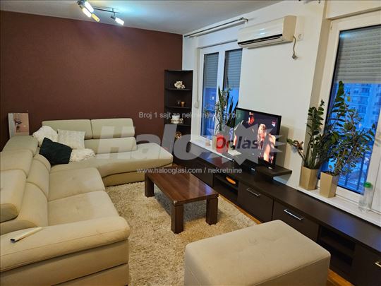 1.5 (50m2) sa garaznim mestom Stepa Stepanovic
