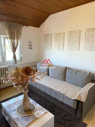Izdaje se garsonjera – Kej, 20m², 5. sprat