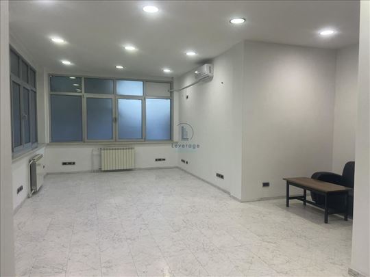 Lokal, Blok 33, 42 m2