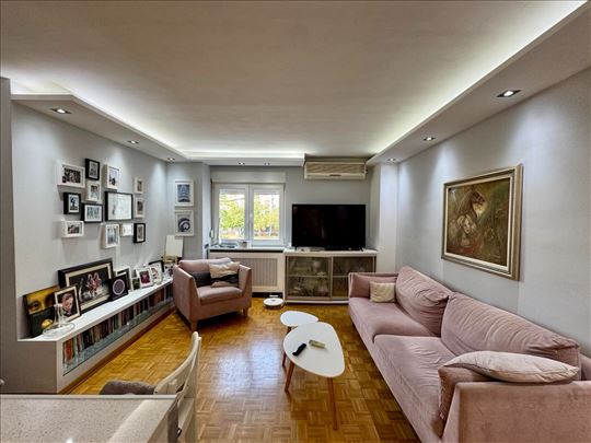 Lux stan, 4 sobe, Jurija Gagarina, renoviran