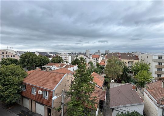 Novogradnja - uknjižen 3.0 - 1% provizija