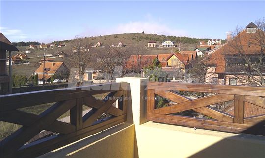 Prodajem apartman sa pogledom na Zlatibor