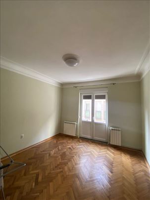 Salonac-3 povezane prostorije-useljiv odmah
