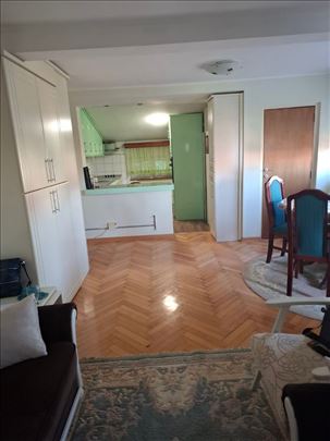 Zemun, Slovenska, dvoiposoban 60m2