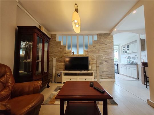 Blok 21,odličan raspored!Uknjižen 55m²,mereno 65m²