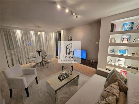 Lux, 2.0, Blok 21, Bulevar Zorana Đinđića