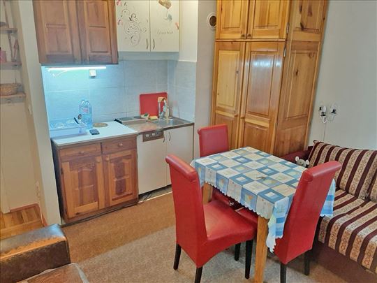 Prodaja,garsonjera Kod Vozdovacke Crkve