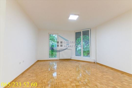 Rakovica, Vidikovac - Vidikovački venac 83m2