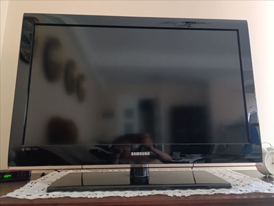 SAMSUNG LE37B530P7W televizor