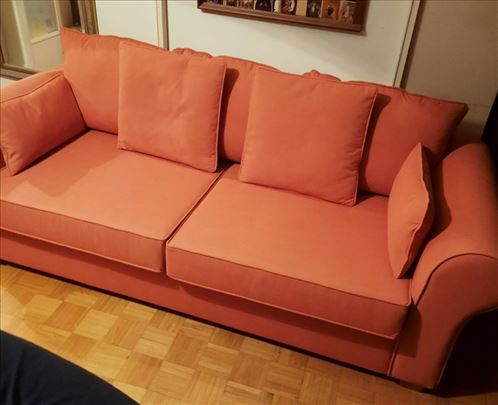 Trosed na rasklapanje- za spavanje