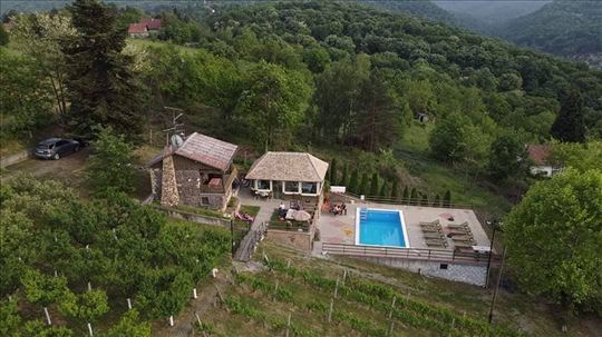 Vikendica na Čardaku – Sremska Kamenica registrova