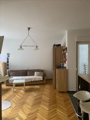 Vračar Lux novogradnja sa dve terase