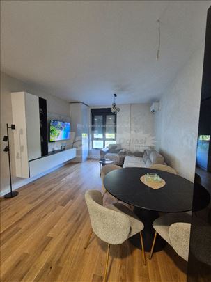 Garsonjera 30m2 Luksuzni apartman u blizini Vuka