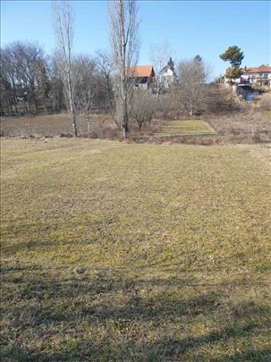 Inđija zemljište u građevinskom području 654m2 