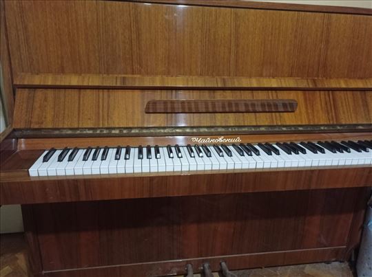 Klavir Pianino Čajkovski