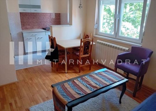 Kod Kluza, Ruđera Boškovića, namešten (ID: 1208) I