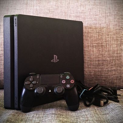 Playstation 4 PS4 Slim 1TB + 15 igrica