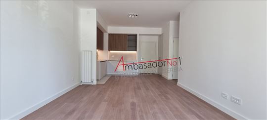 BW Quartet3, dvosoban, 54m2+36m2 dvorište, pr