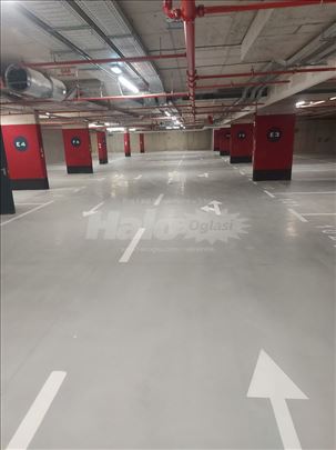 Hitna prodaja! garaznih mesta BW Sensa/Echo