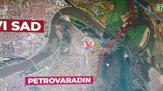 Tri Hale Hladnjače udalj 400m od novog auto puta