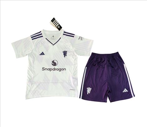 Manchester United 2025/2026 gostujuci dres deciji 
