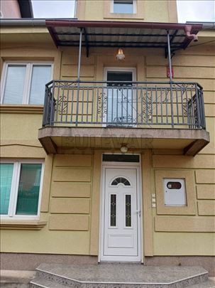 Na prodaju kuća  kod Kliničkog centra
