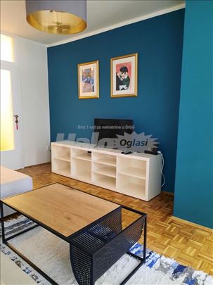 Novi Beograd, Bežanijska kosa 3, 1.5 stan