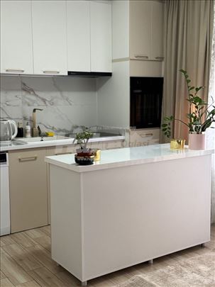 Prodaja, Kuća na Bagdali, 220m2 na 6 Ari place REN