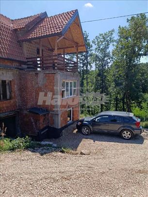 Vikendica u Babama, Ralja