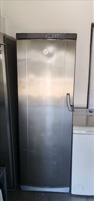 Zamrzivac Electrolux 285 lit garancija 12 meseci