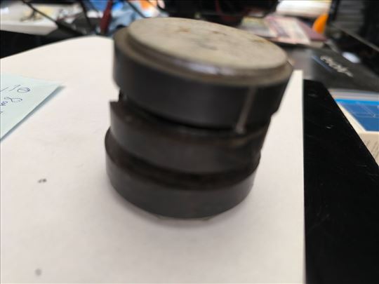 Magnet, precnik 5cm, visina 5 cm