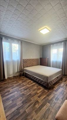 Izdaje se-Dorćol
